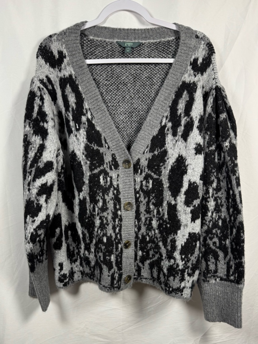 Terra & Sky Black and Gray Leopard-Print Button Cardigan 2X